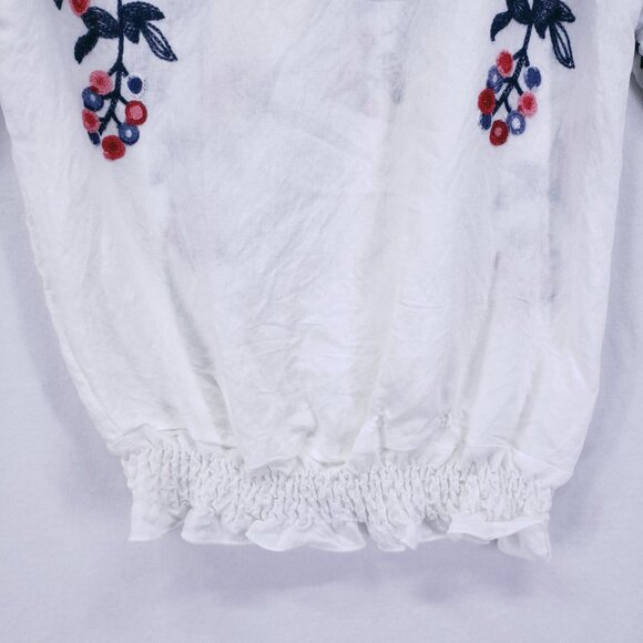 Kindred Anthropologie White Floral Embroidered 3/4 Sleeve Smocked Bottom Top S - Picture 14 of 14